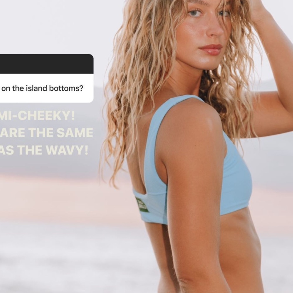Daily Drills Scoop Bikini Top XS